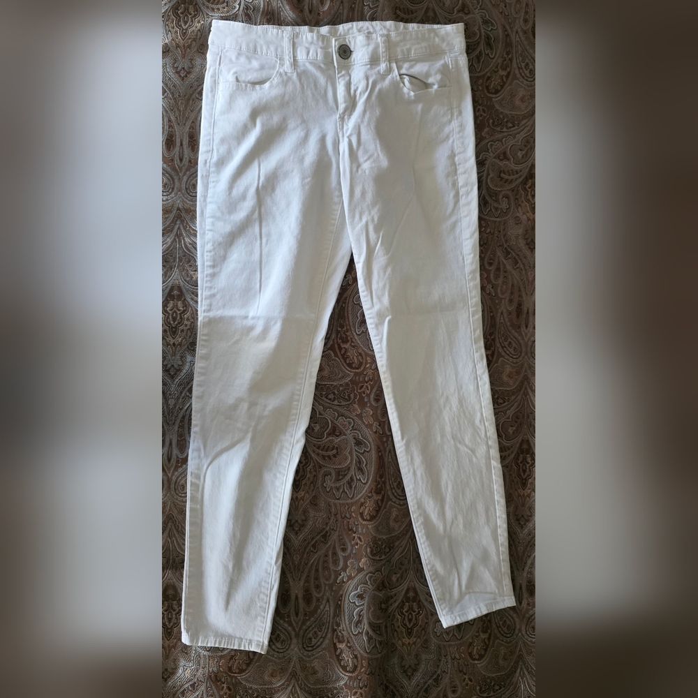 Womens white stretch jeans